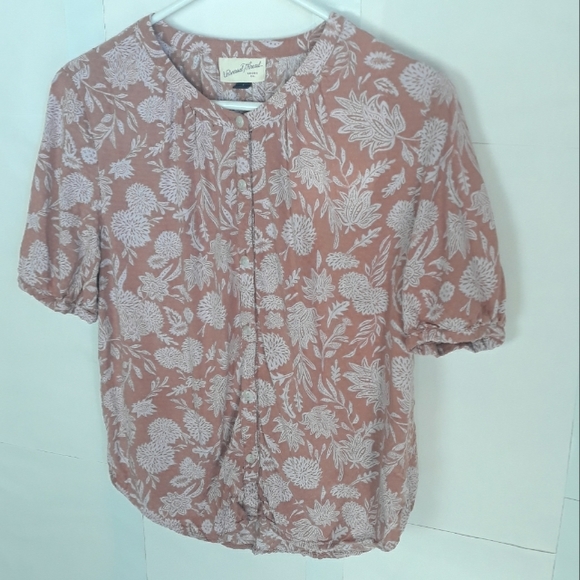 Universal Thread Top - Picture 2 of 6